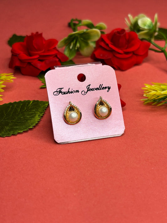 Golden Dew Pearl Studs
