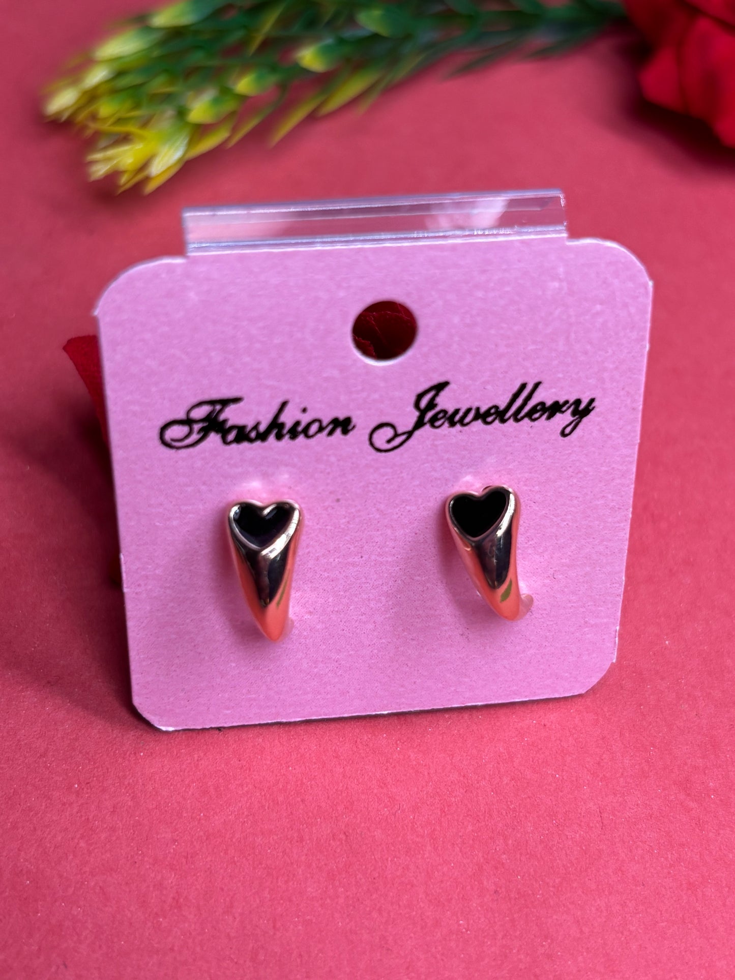 Golden Heart Minimal Studs