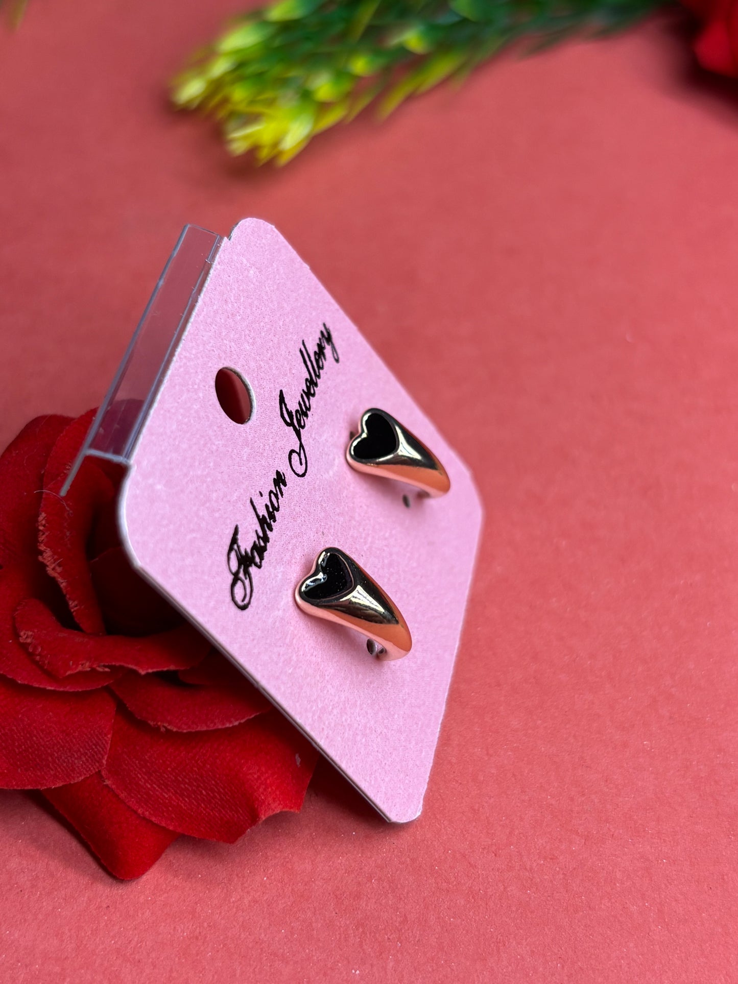 Golden Heart Minimal Studs