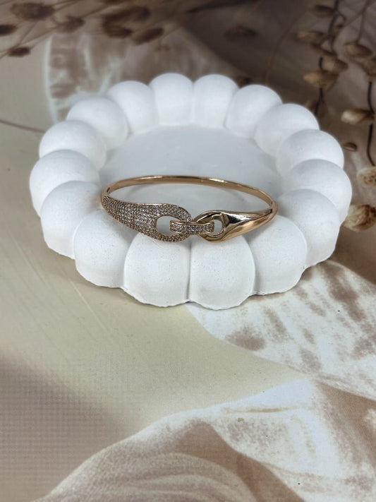 Viqso Embrace Cuff bangle