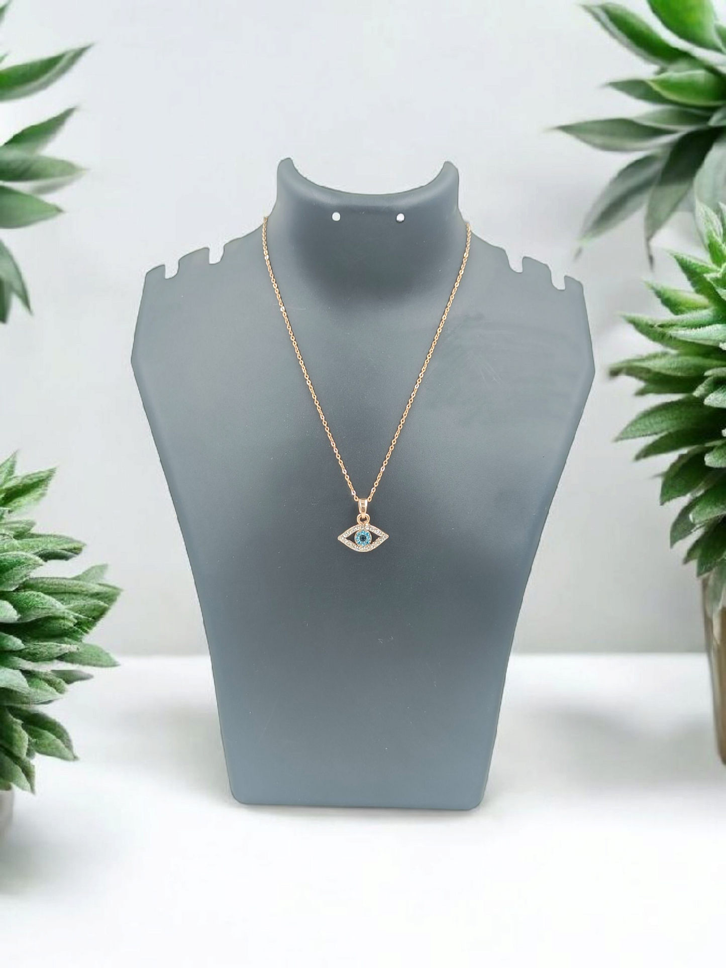 Viqso Mystic Gaze Pendant