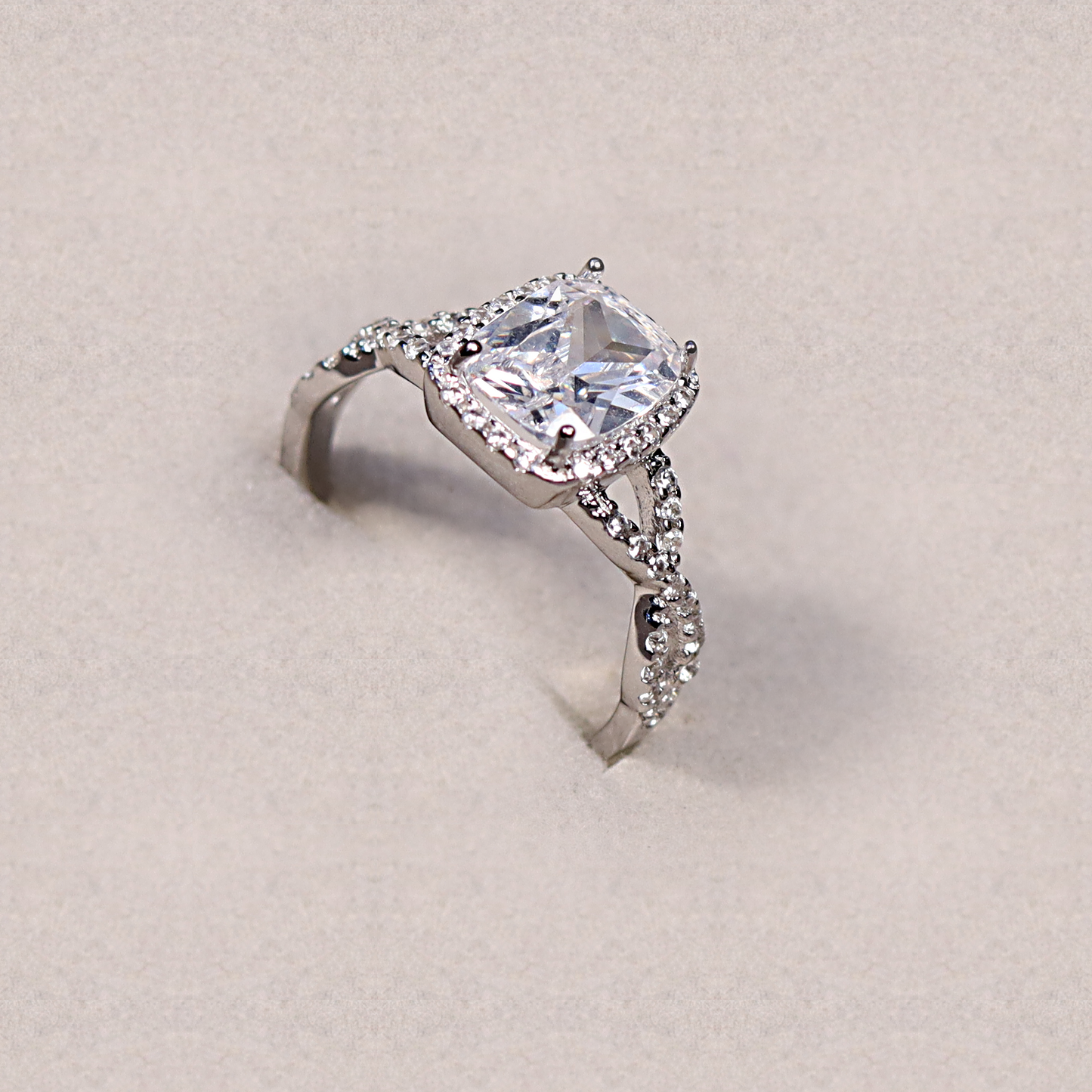 Halo Heart – 925 Sterling Silver Ring